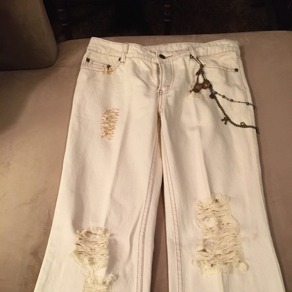 Free People Distressed Off-White Jeans - Picture 2 of 9
